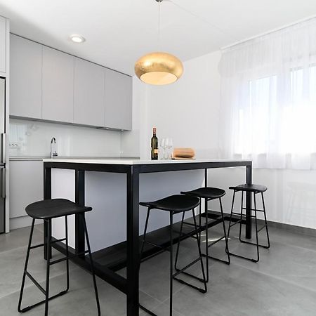 Apartment Laura, Free Parking, Balcony, 4 Ppl Trogir Exterior foto